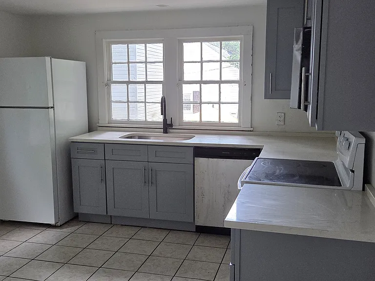 840.5 Ohio St — Photo 1