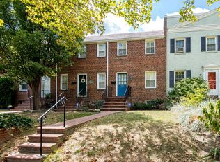 1116 Colonial Ave, Alexandria, VA 22314