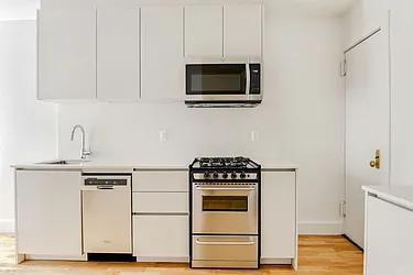 Rented by Akelius Real Estate Management