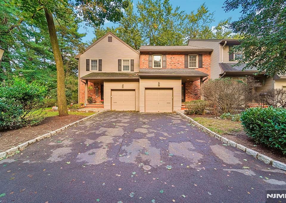 1st image of 11 Allison Court