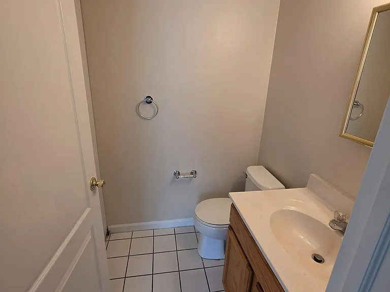 2301 Anderson Rd #5 — Photo 7