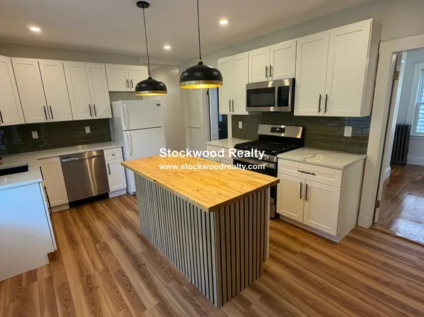 72 Harvest St #1R, Dorchester, MA 02125