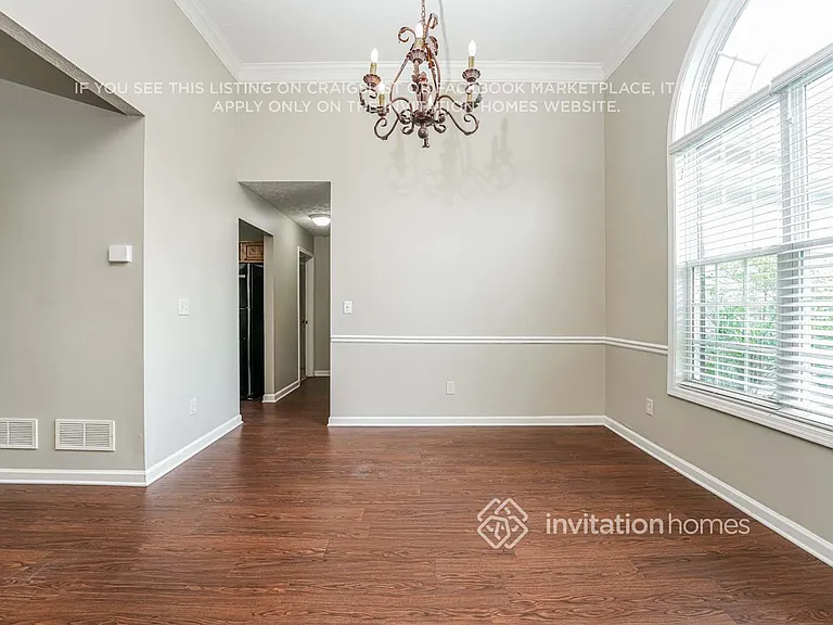 1346 Haynes Trace Ct — Photo 6