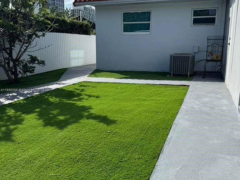 2943 SW 36th Ave #STUDIO — Photo 7
