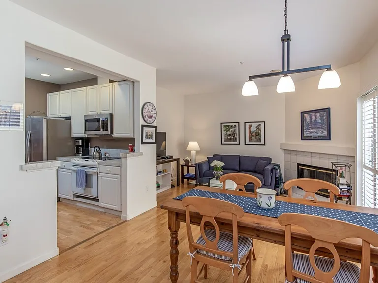 2563 Park Blvd #P100 — Photo 4
