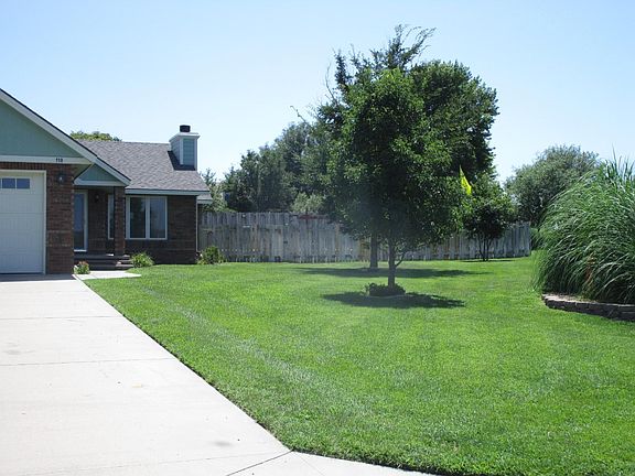 3rd image of 110 Suffolk Ct