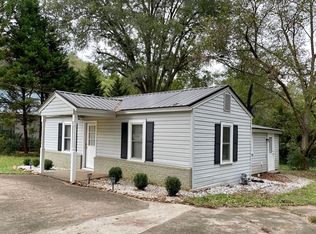 1190 N Forest Ave, Hartwell, GA 30643