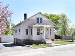 11 Emerson St, Worcester, MA 01604