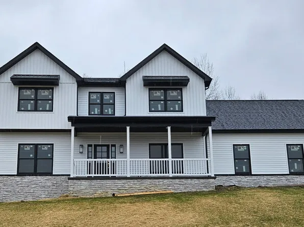 505 Tappan Zee Ln, Morgantown, WV 26508