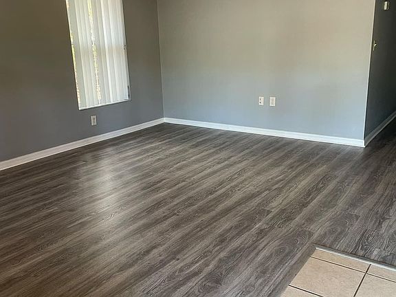 2nd image of 2316 W Landmark Dr