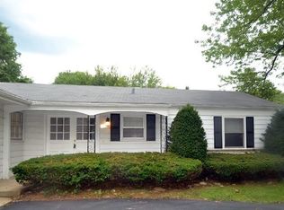 828 Winmoor Dr, Dundee, IL 60118