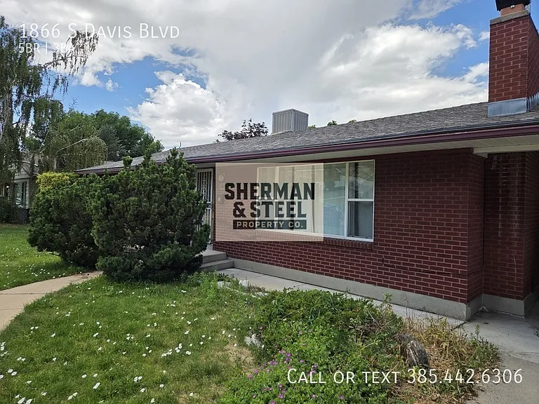 1866 S Davis Blvd — Photo 3