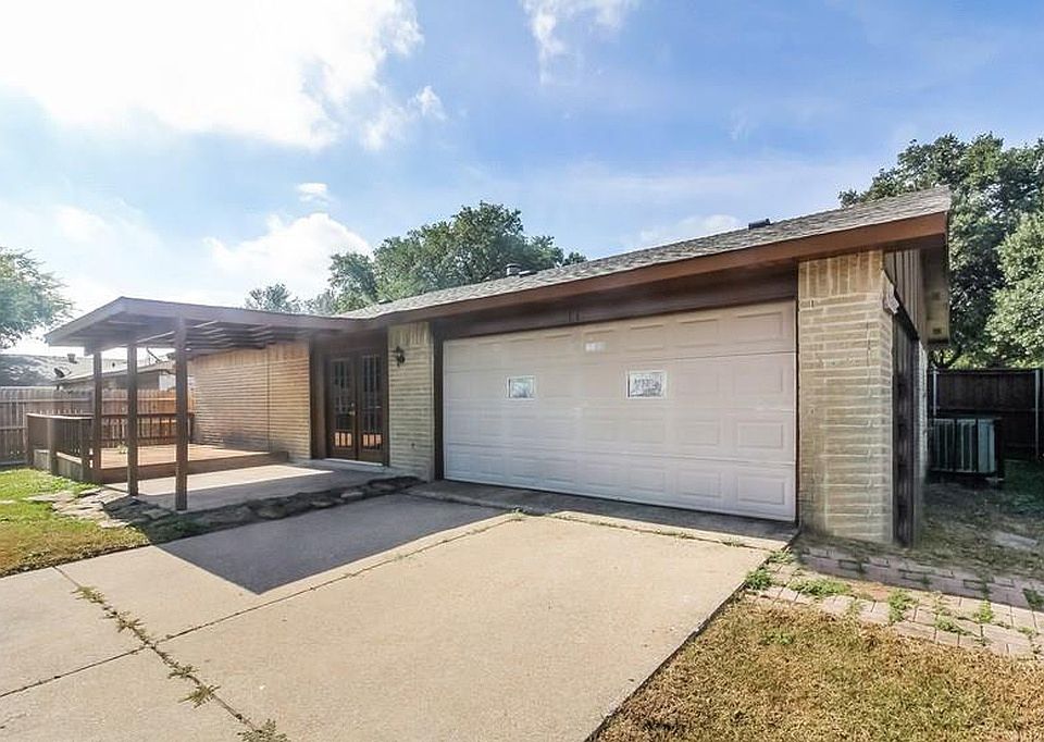 1st image of 4422 Mayflower Dr