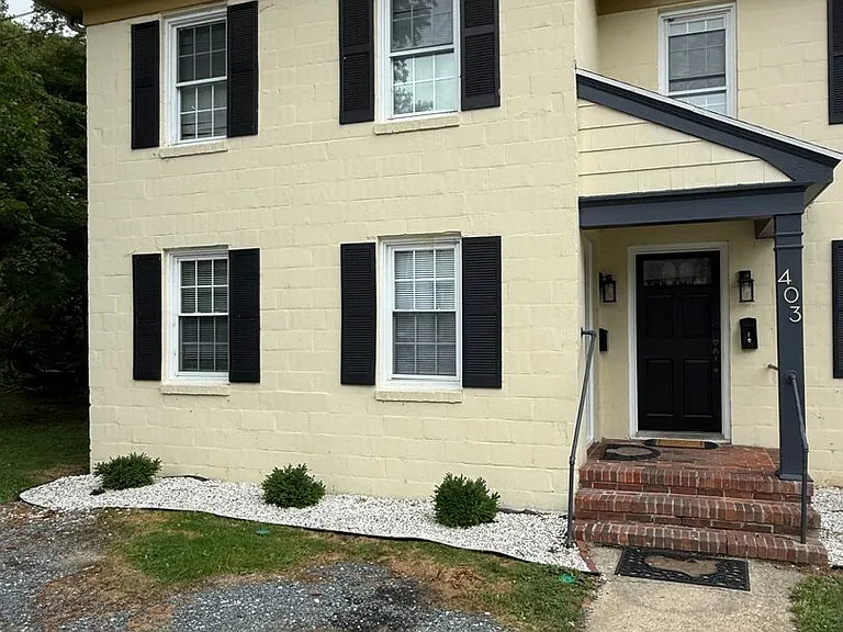 403 S Washington St #5 — Photo 1