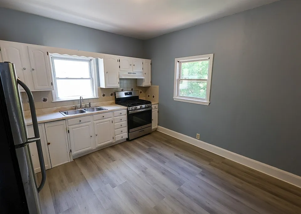 7 Gayland St #2