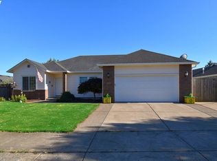 5930 Saint Helena St, Eugene, OR 97402