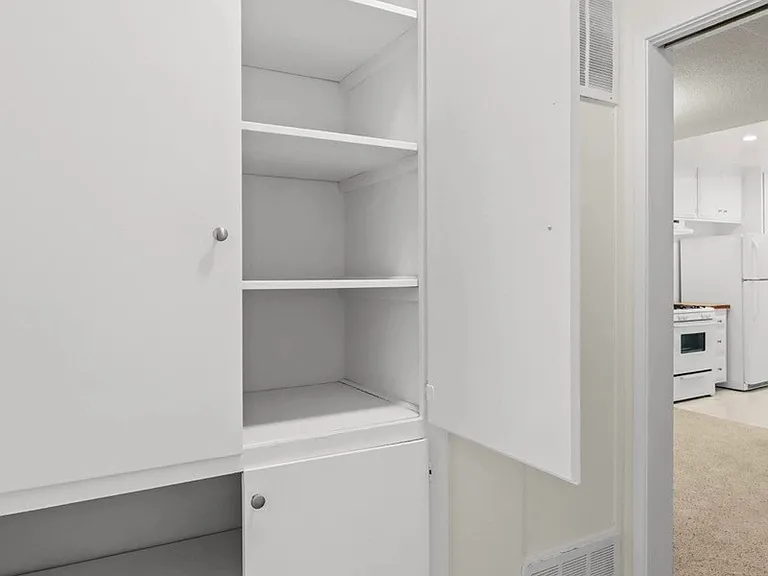 1226 McClellan Dr #12 — Photo 17