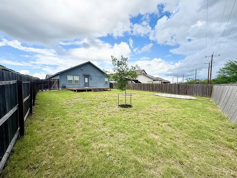 10310 Waverunner — Photo 24