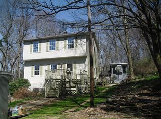 70 Valley View Rd, Delta, PA 17314