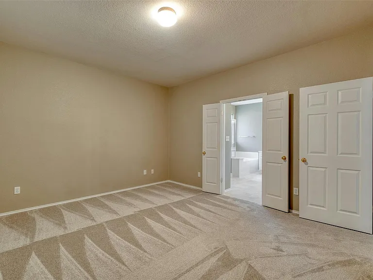 2310 Kristen Ln — Photo 14