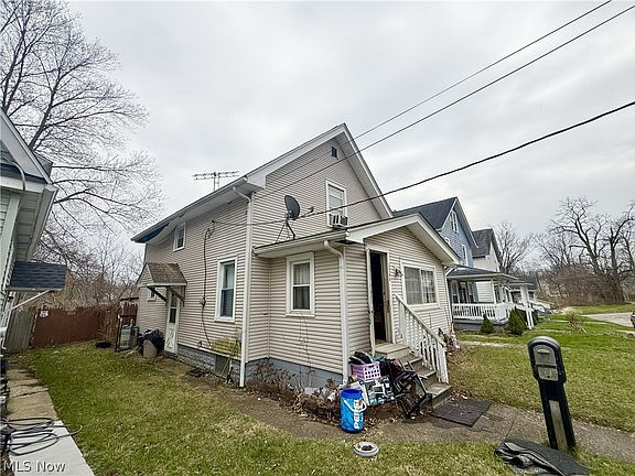 3rd image of 1344 Glenwood Ave SE