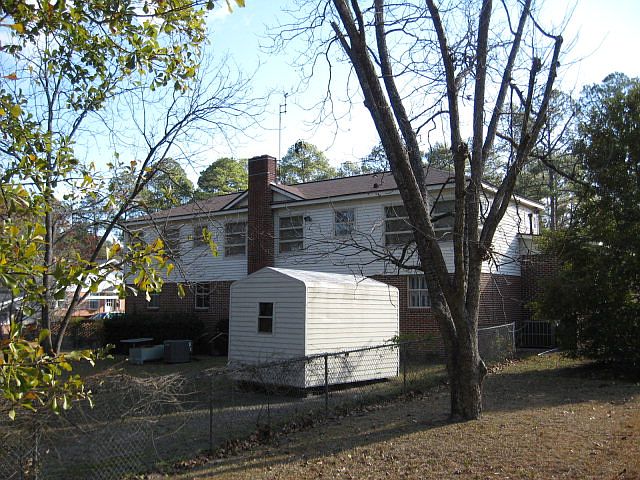 2nd image of 709 Adams St