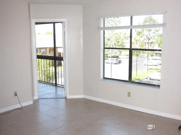 2030 Cascades Blvd Unit 303, Kissimmee, FL 34741