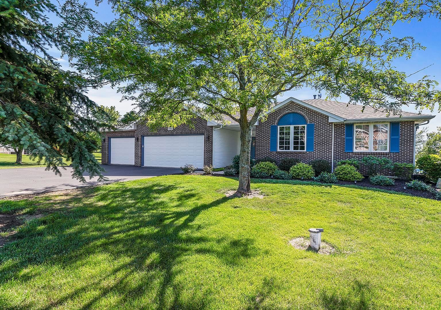 7767 N Kylewood Dr, Stillman Valley, IL 61084 Zillow