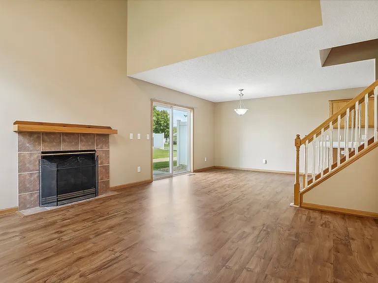 17346 Lilac Ln SE — Photo 5