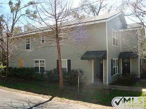 3rd image of 735 Putnam Dr