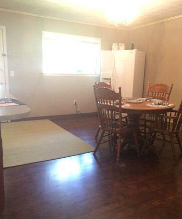 3rd image of 104 Pinehurst St
