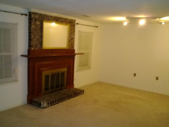 2nd image of 5 Scott St #5