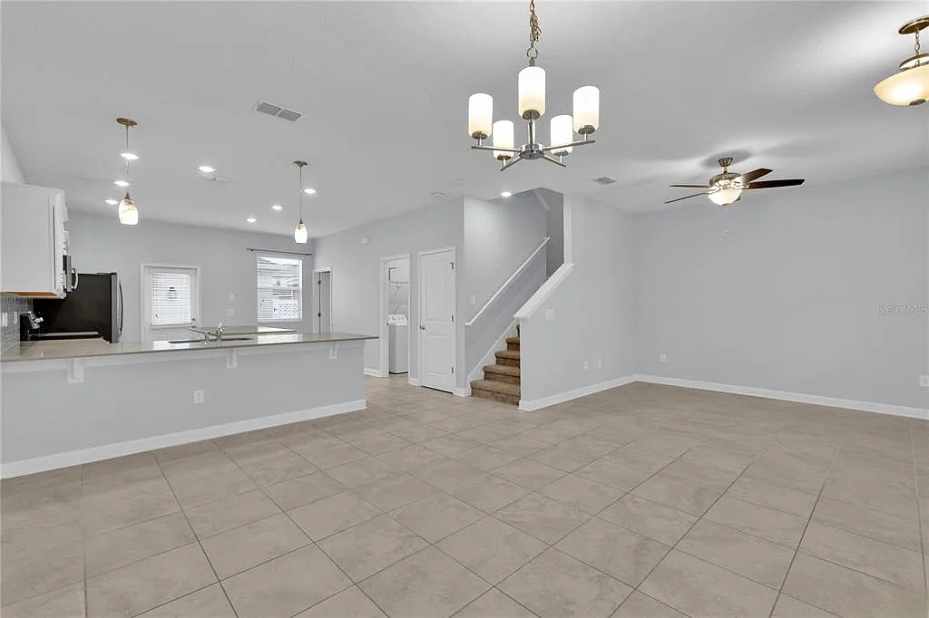 3 bed, 2.5 bath, 1518 sqft, $2,650 — Photo 4