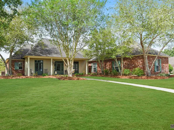 58500 Village Dr, Plaquemine, LA 70764