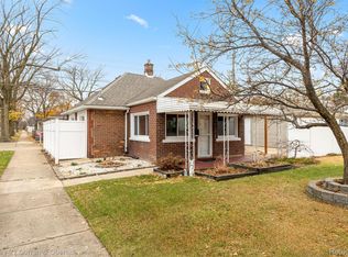 17285 Wood St, Melvindale, MI 48122