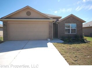 428 Luna Vista Dr, Hutto, TX 78634