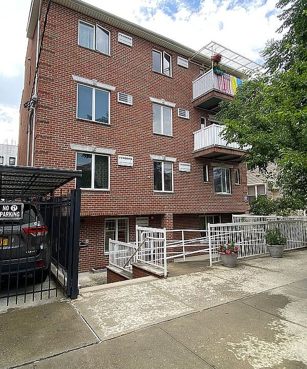 1st image of 1838 W 13th St APT 1A