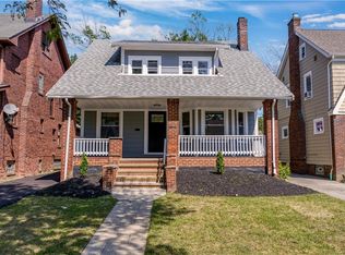 2195 Barrington Rd, University Heights, OH 44118