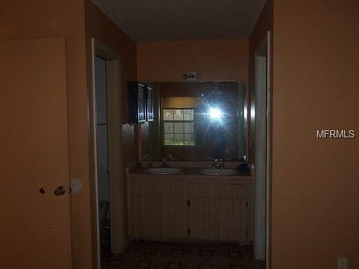 2nd image of 214 Stefanik Rd
