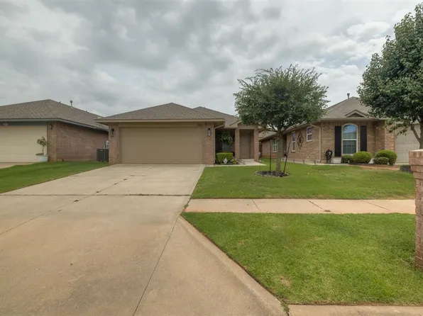 3600 Green Apple Pl, Moore, OK 73160
