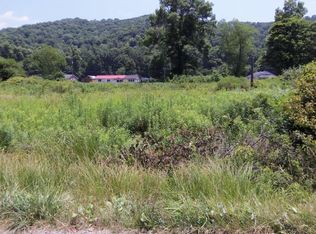 Valley Ave, Rainelle, WV 25962