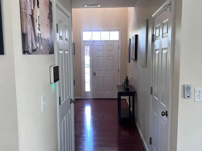 13 Hampshire Glen Pkwy — Photo 4