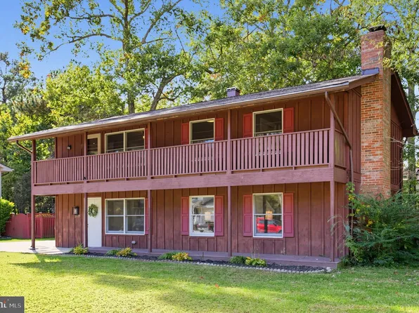 21575 Columbia St, Lexington Park, MD 20653