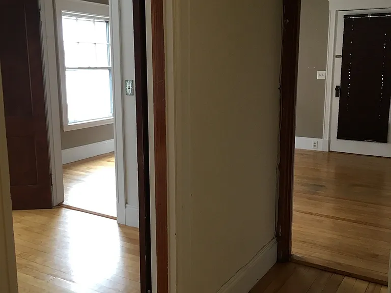 34 Washington St #3 — Photo 2