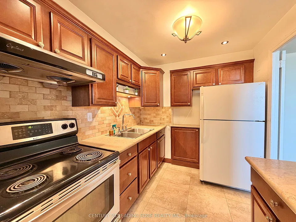 1455 Lawrence Ave W #1007