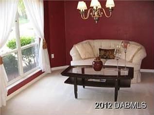 4th image of 26 Queen Ann Ct