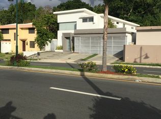 13-5 Ave Santa Ana, Guaynabo, PR 00969