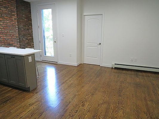 3rd image of 341 22nd St APT 3R