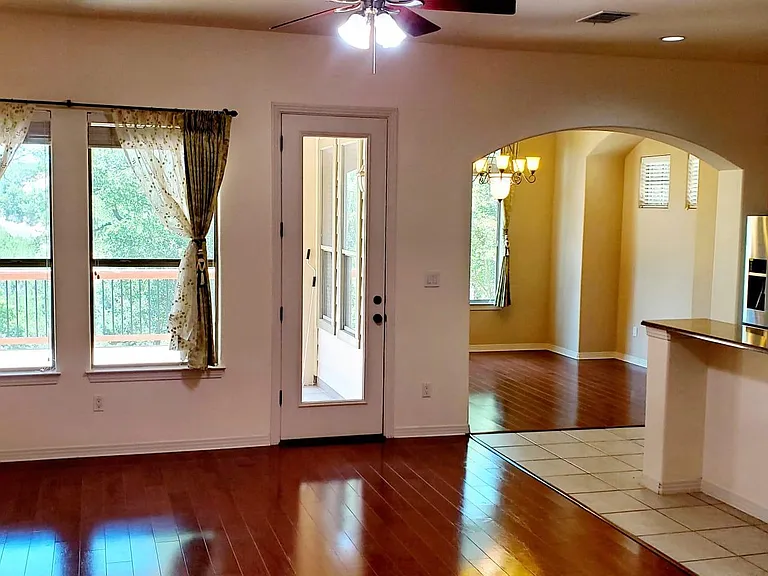 8230 Spicewood Springs Rd — Photo 10