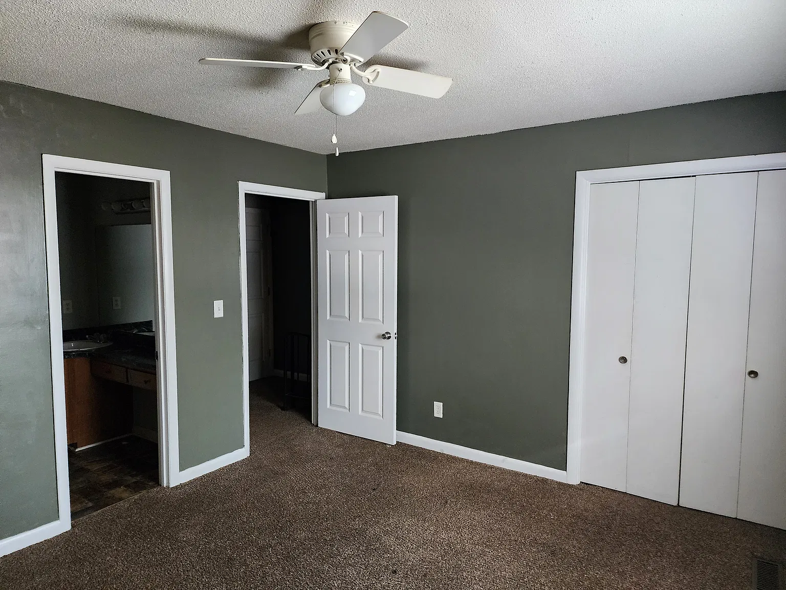 2 bed, 1.5 bath, 1100 sqft, $1,100 — Photo 4